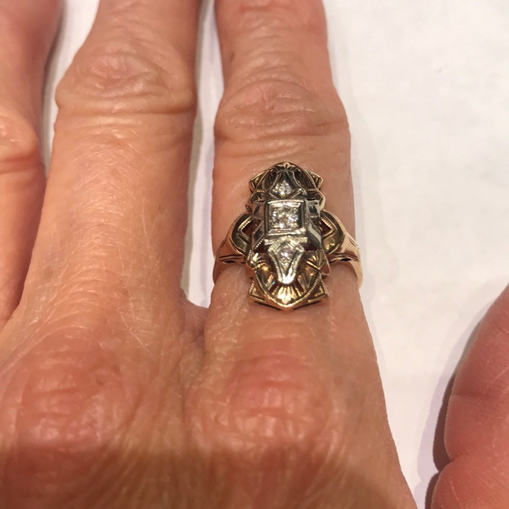 Diamond Ring - Picture 4 of 4